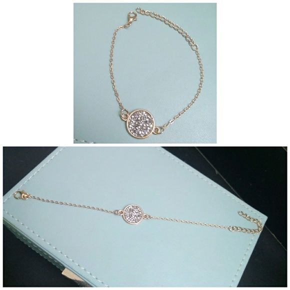 Jewelry - Faux druzy bracelet